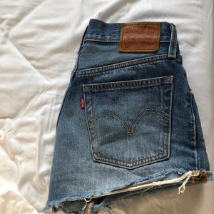 Levi’s 501 shorts is being swapped online for free