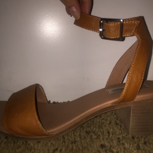 Steven madden burnt orange sandals, size 8 is being swapped online for free