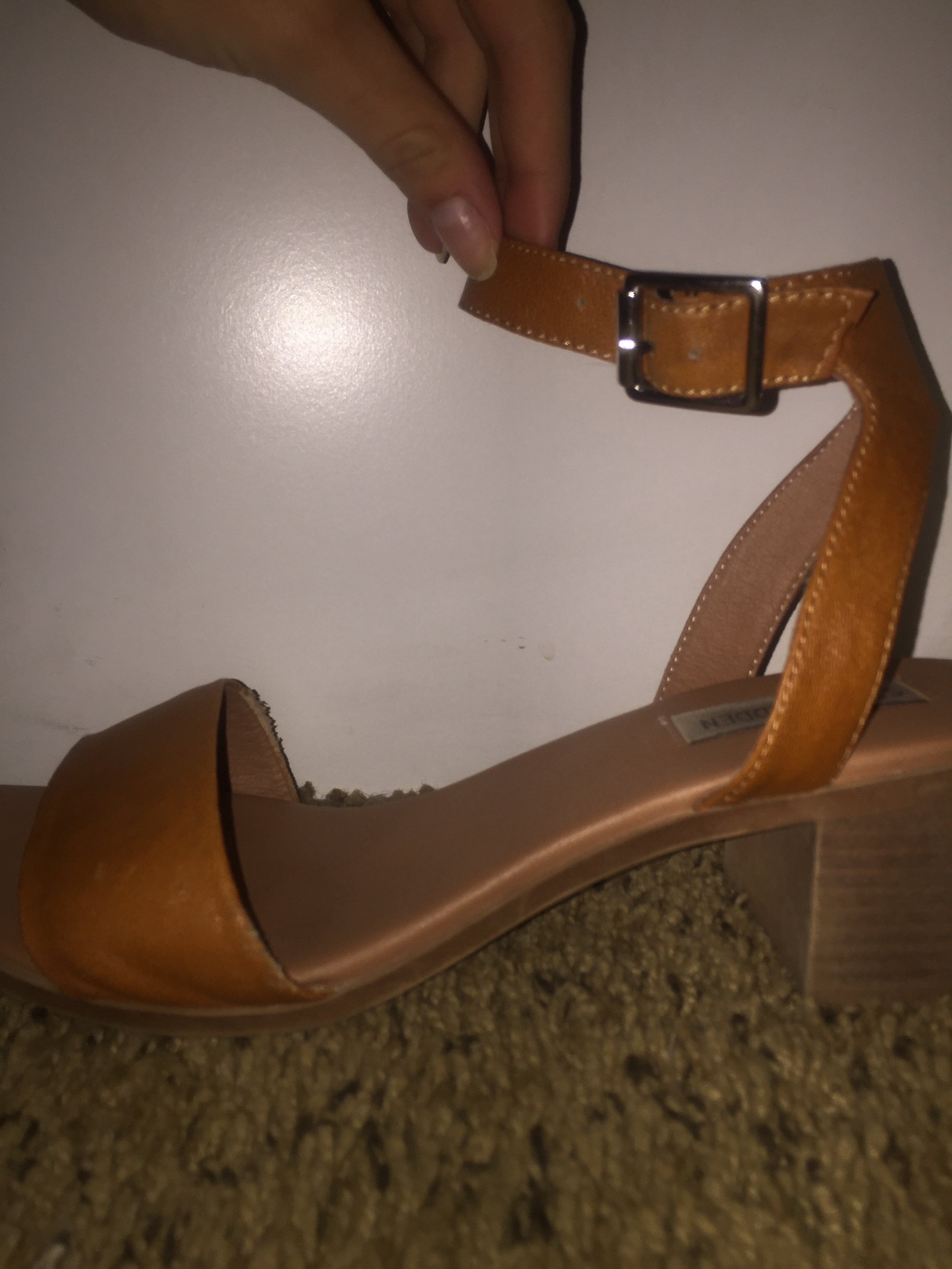 orange sandals size 8