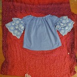 Off sholder top  is being swapped online for free