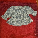 Ralph Lauren medium top  is being swapped online for free