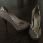 Guess heels 7.5 is being swapped online for free