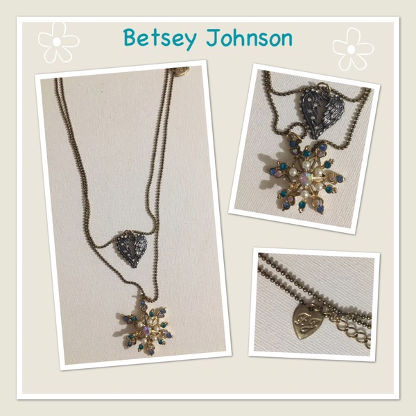 Vintage Betsey Johnson necklace  is being swapped online for free