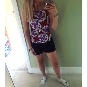 Gorgeous African strap t- shirt  is being swapped online for free