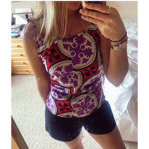 Gorgeous African strap t- shirt  is being swapped online for free