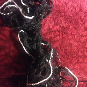 Scarf is being swapped online for free