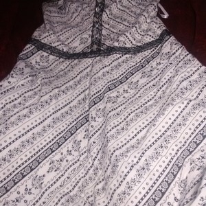 A puffy dress is being swapped online for free