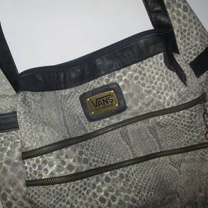 Awesome Womens VANS Purse !! is being swapped online for free