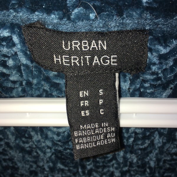 blue urban heritage knit sweater  is being swapped online for free