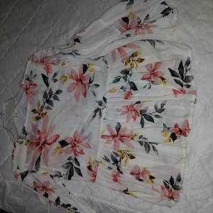 Floral Top is being swapped online for free