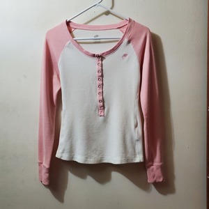 Nike Long Sleeve Thermal sz S is being swapped online for free