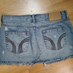 Hollister Denim Mini Skirt Sz 27/28 is being swapped online for free