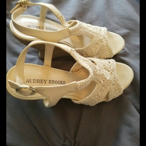 Audrey Brooke Crocheted Wedges 8.5 is being swapped online for free