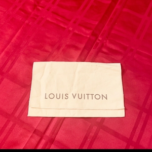 Louis Vuitton dust cover  is being swapped online for free