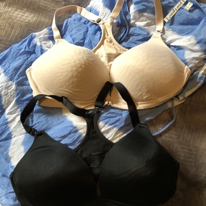 38b front hook bras is being swapped online for free