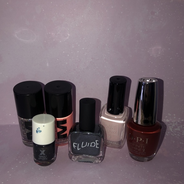Set of New Nail Polish’s  is being swapped online for free