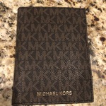Michael kors wallet is being swapped online for free