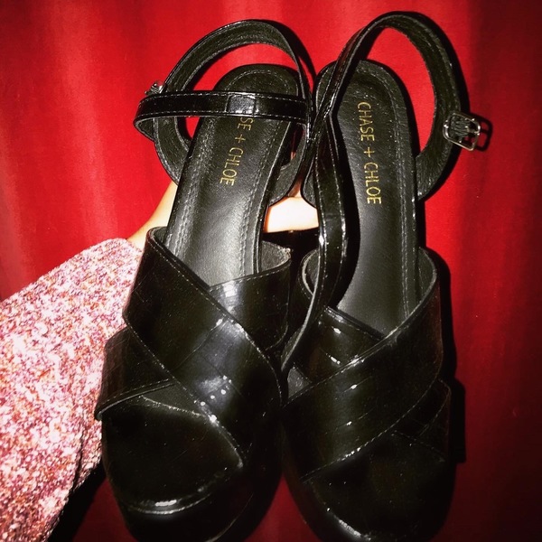 Black sandal heels  is being swapped online for free