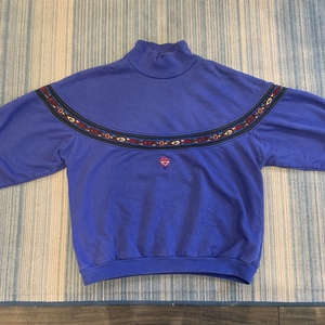 80s Quicksilver turtleneck sweater is being swapped online for free