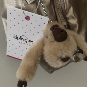 Brand new Kipling designer bag is being swapped online for free