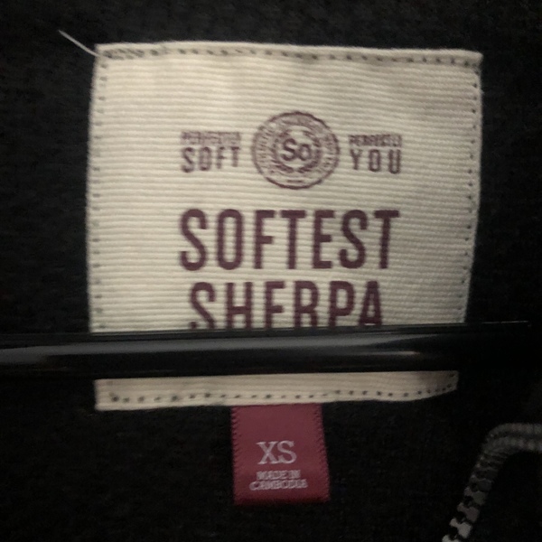 Black Sherpa Quarter Zip from So size small is being swapped online for free