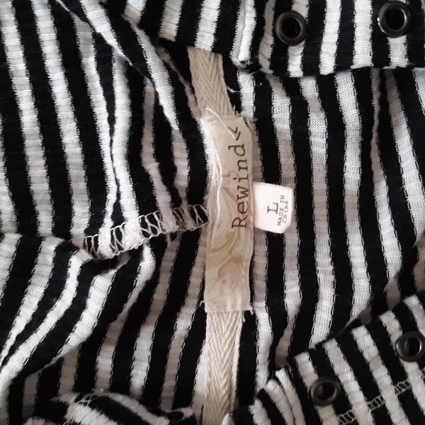 Hooded Long Sleeve Shirt is being swapped online for free