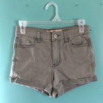 Army Green Hollister High Rise Short Shorts Size 1 Waist 25' Stretchy Comfy Denim is being swapped online for free