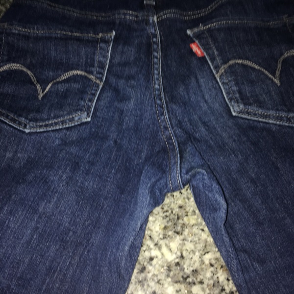 Levi’s size 4 skinny jeans is being swapped online for free