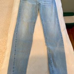 Lot of 10 women’s items is being swapped online for free