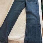 Lot of 10 women’s items is being swapped online for free