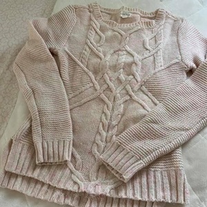 Lot of 10 women’s items is being swapped online for free