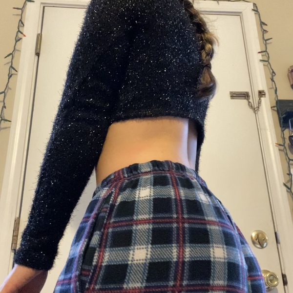 XS Sparkly Turtleneck Crop is being swapped online for free