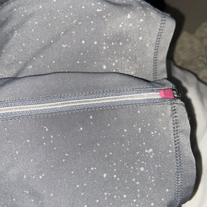 M Silver Crunch Leggings is being swapped online for free