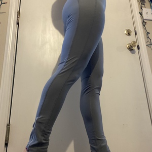 M Silver Crunch Leggings is being swapped online for free