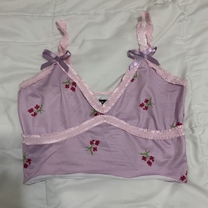 Y2k Cami Top is being swapped online for free