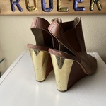 7.5 Steve Madden Wedges is being swapped online for free