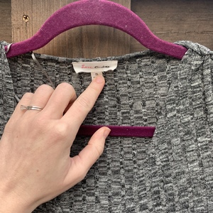 Grey Long Sleeve Top is being swapped online for free