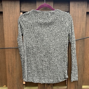 Grey Long Sleeve Top is being swapped online for free
