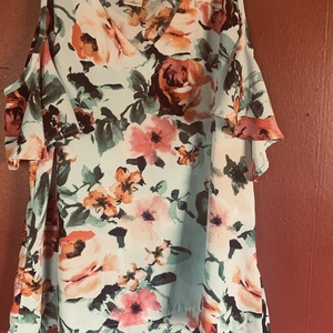 Cute floral summer blouse  is being swapped online for free