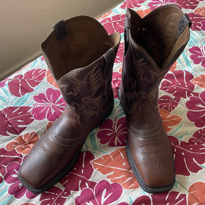 Ariat Sierra Saddle square toe work boots #10010148 is being swapped online for free