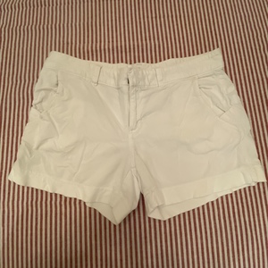 Women white shorts by Athleta is being swapped online for free