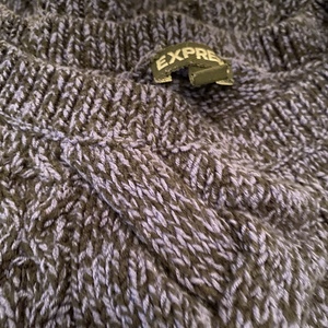 2 women’s sweaters by Express is being swapped online for free