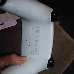 Dual 5 sense controller is being swapped online for free