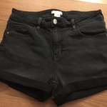 H&M Black Jean Shorts is being swapped online for free