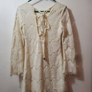 Long Sleeve Corchet Back Lace Dress Sz Small is being swapped online for free