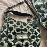 Auth coach bag  is being swapped online for free