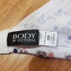 Victoria's Secret Full Coverage Bra 36B is being swapped online for free
