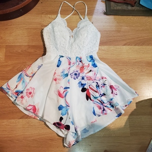 NWT Floral Crocheted Romper Sz 6 is being swapped online for free