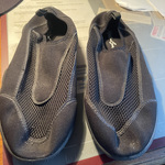 Maui and Sons water slippers is being swapped online for free