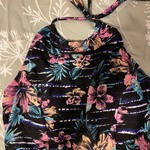 women's swimsuit top is being swapped online for free